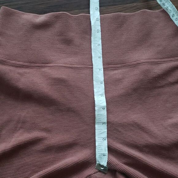 EUC Vuori Textured Rose Pink Trendy Chic Athleisure Casual Bottoms Size Large - Picture 5 of 7